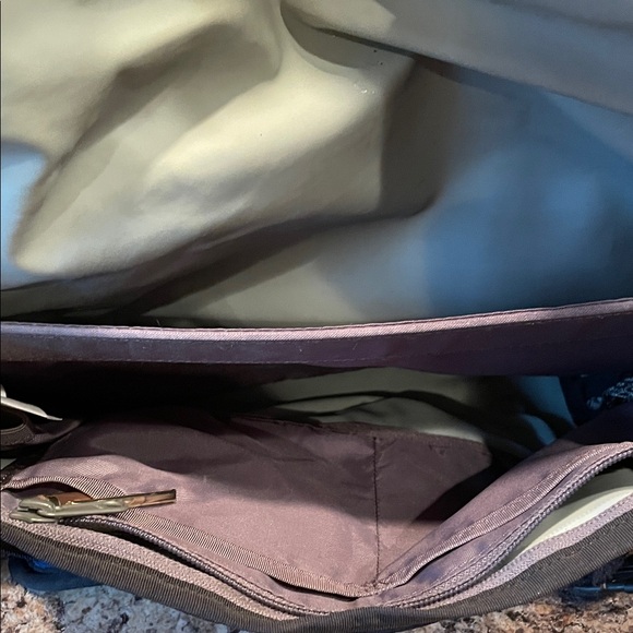 Timbuk2 Blue Two-Tone Messenger Bag - Picture 6 of 7